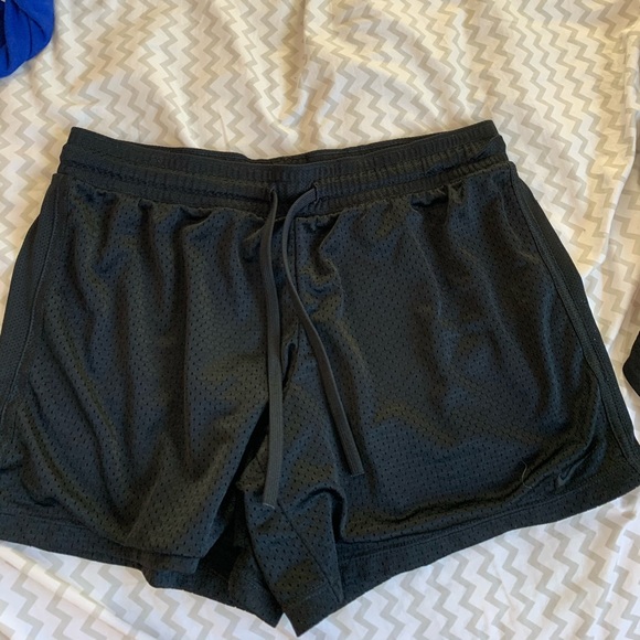 black nike shorts - Picture 1 of 4